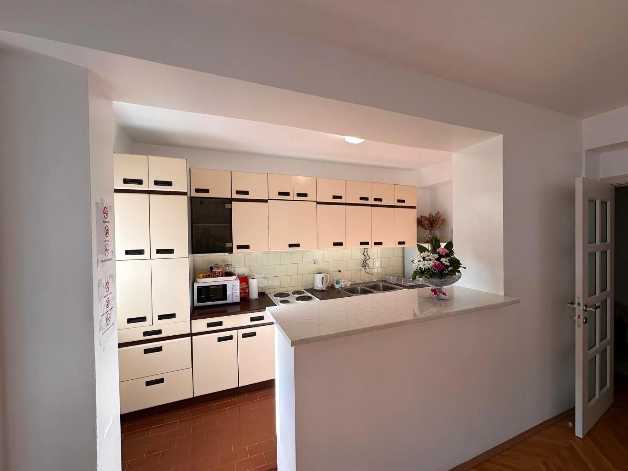 Viktor Apartment Kumanovo Exterior foto