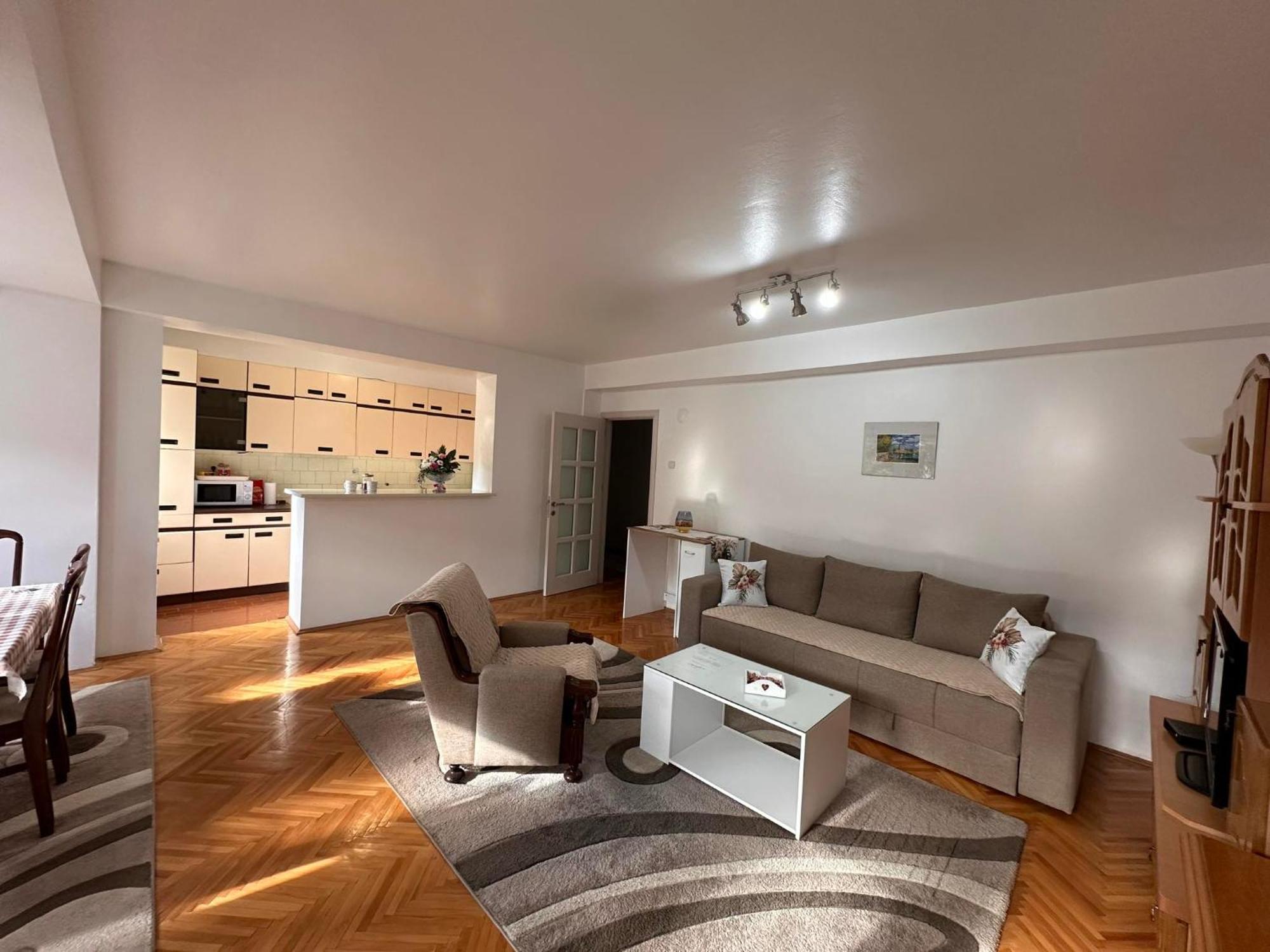 Viktor Apartment Kumanovo Exterior foto